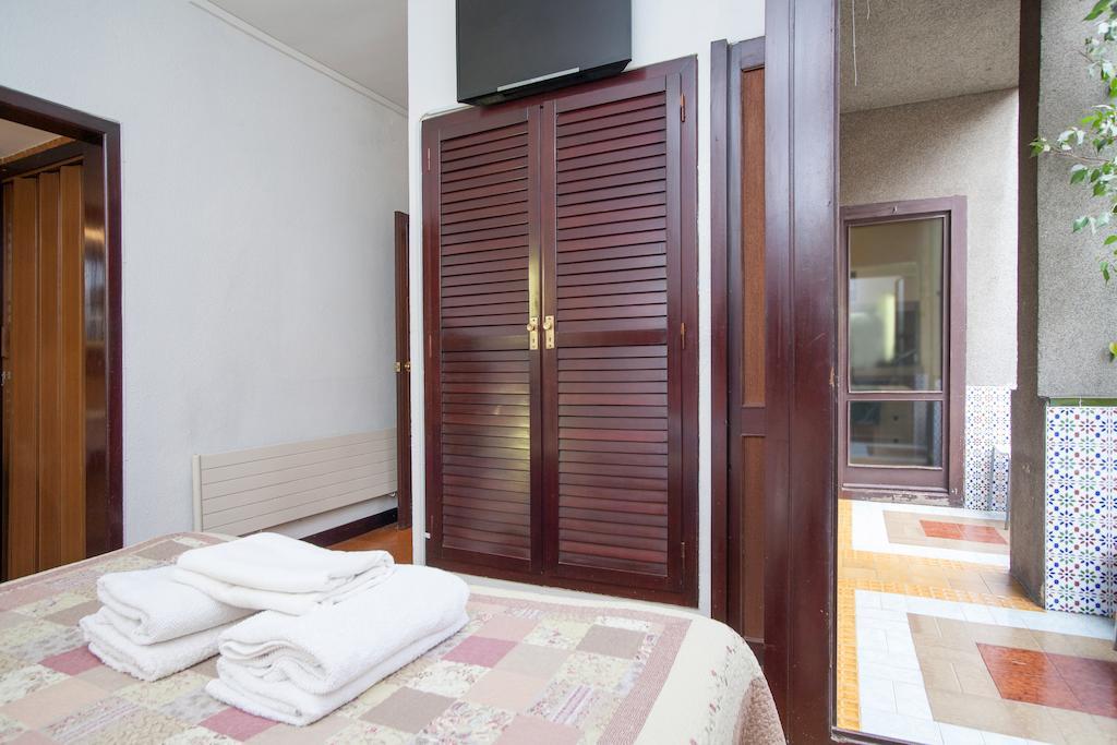 Flat Barcelona Apartment Стая снимка